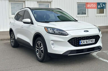 Внедорожник / Кроссовер Ford Escape 2021 в 