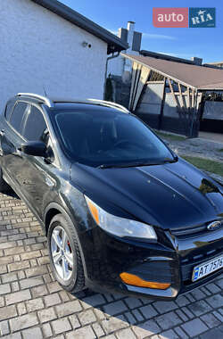 Позашляховик / Кросовер Ford Escape 2014 в 