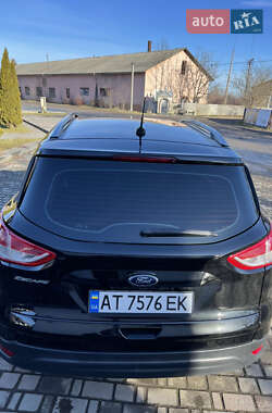 Позашляховик / Кросовер Ford Escape 2014 в 