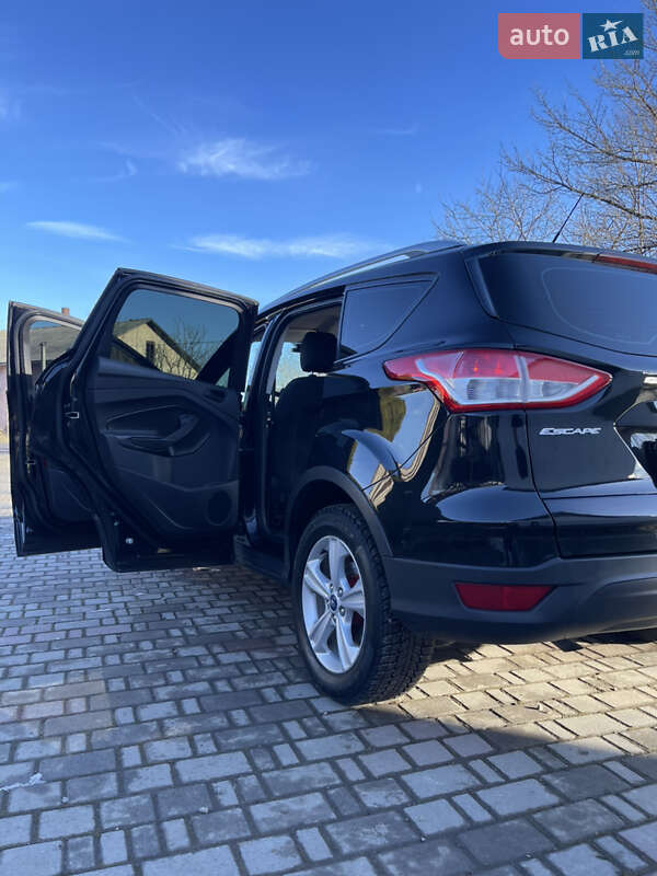 Внедорожник / Кроссовер Ford Escape 2014 в Косове