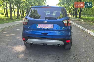 Внедорожник / Кроссовер Ford Escape 2017 в 