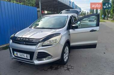 Внедорожник / Кроссовер Ford Escape 2016 в 