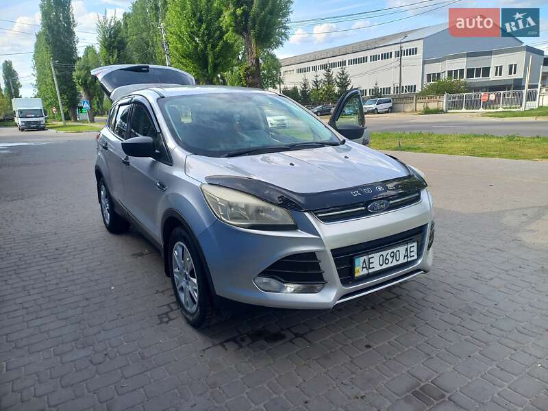 Внедорожник / Кроссовер Ford Escape 2016 в Броварах