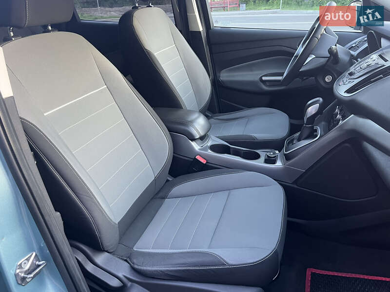 Внедорожник / Кроссовер Ford Escape 2012 в Киеве