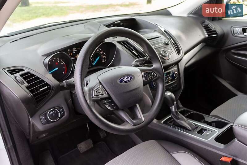Внедорожник / Кроссовер Ford Escape 2016 в Львове фото 10 Внедорожник / Кроссовер Ford Escape 2016 в Львове