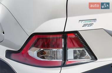 Внедорожник / Кроссовер Ford Escape 2016 в 