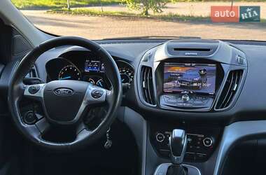 Внедорожник / Кроссовер Ford Escape 2013 в 