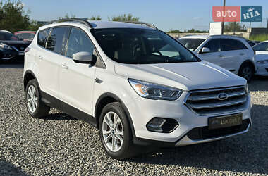 Внедорожник / Кроссовер Ford Escape 2016 в Ивано-Франковске