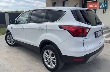 Внедорожник / Кроссовер Ford Escape 2019 в 