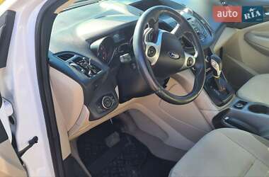 Внедорожник / Кроссовер Ford Escape 2014 в 
