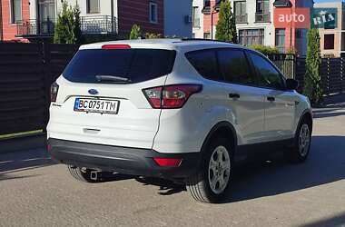 Позашляховик / Кросовер Ford Escape 2017 в 