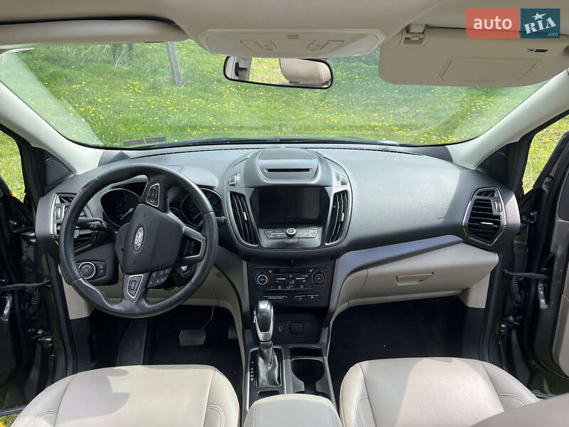 Внедорожник / Кроссовер Ford Escape 2017 в Тернополе
