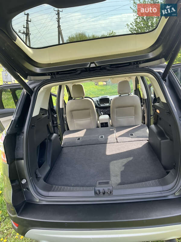 Внедорожник / Кроссовер Ford Escape 2017 в Тернополе