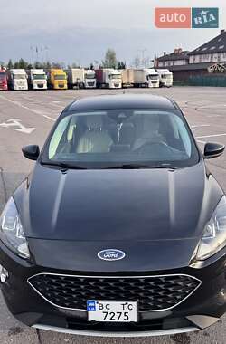 Внедорожник / Кроссовер Ford Escape 2021 в 