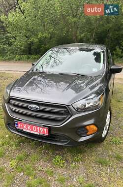 Позашляховик / Кросовер Ford Escape 2019 в 