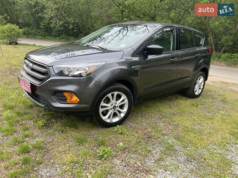 Позашляховик / Кросовер Ford Escape 2019 в 
