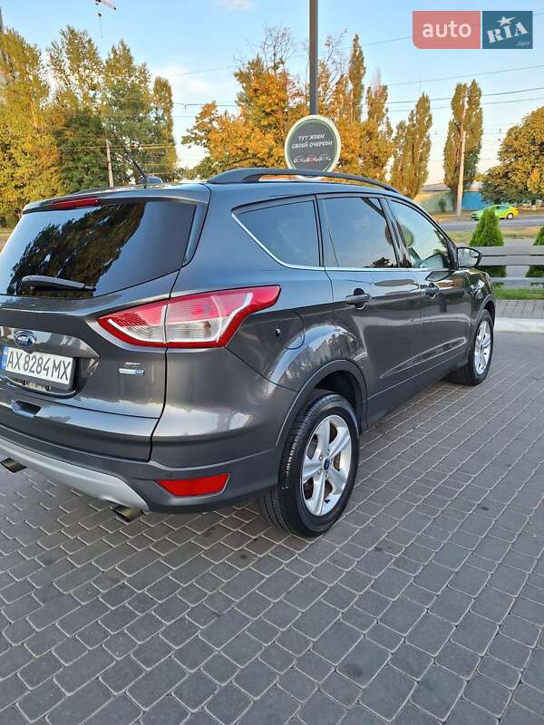 Внедорожник / Кроссовер Ford Escape 2015 в Харькове