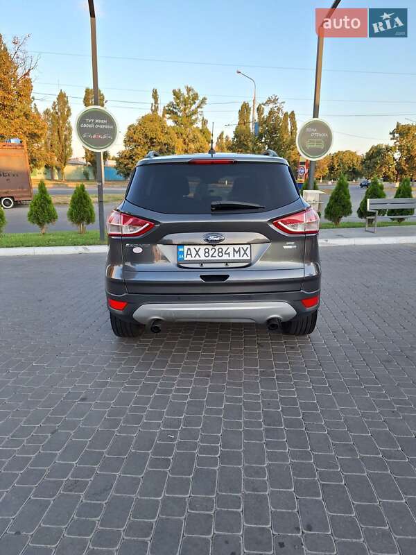 Внедорожник / Кроссовер Ford Escape 2015 в Харькове