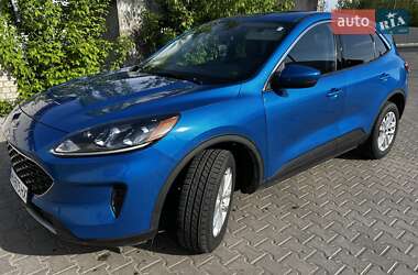 Позашляховик / Кросовер Ford Escape 2020 в 