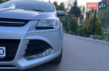 Внедорожник / Кроссовер Ford Escape 2014 в 