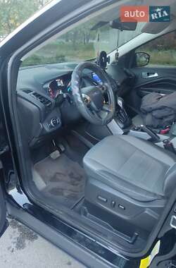 Внедорожник / Кроссовер Ford Escape 2015 в 
