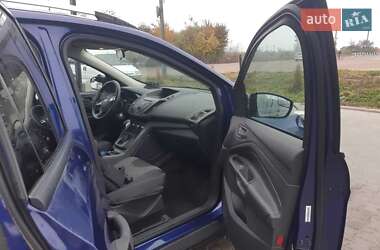 Внедорожник / Кроссовер Ford Escape 2014 в 