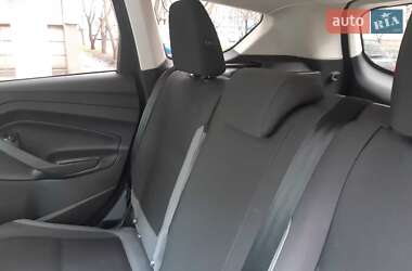 Внедорожник / Кроссовер Ford Escape 2014 в 
