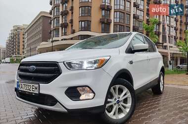 Внедорожник / Кроссовер Ford Escape 2017 в Киеве