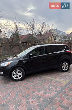 Внедорожник / Кроссовер Ford Escape 2015 в 