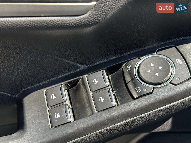 Внедорожник / Кроссовер Ford Escape 2021 в Харькове