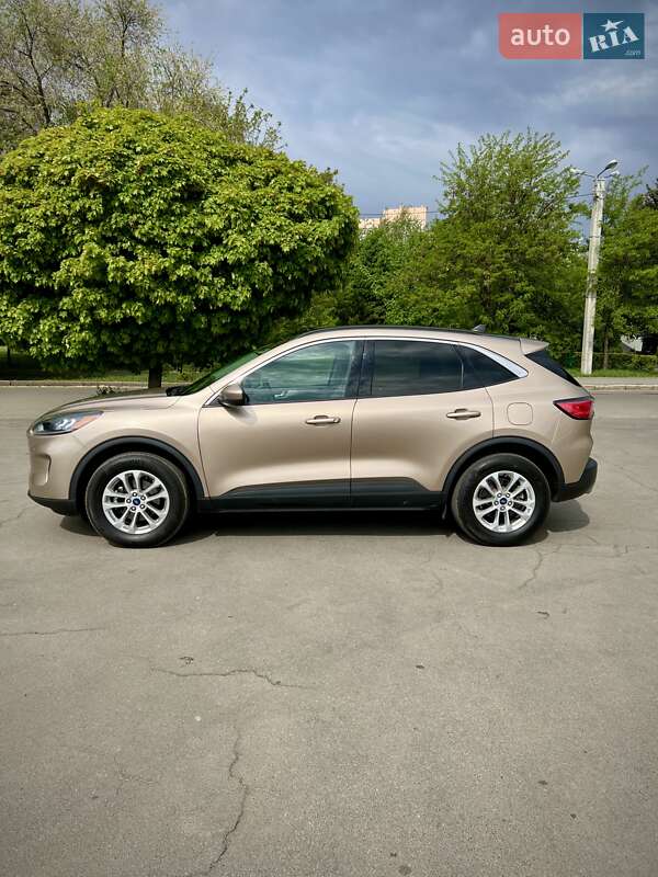 Внедорожник / Кроссовер Ford Escape 2021 в Харькове