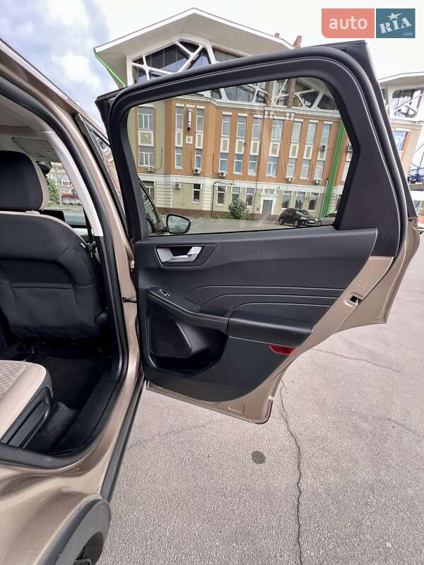 Внедорожник / Кроссовер Ford Escape 2021 в Харькове