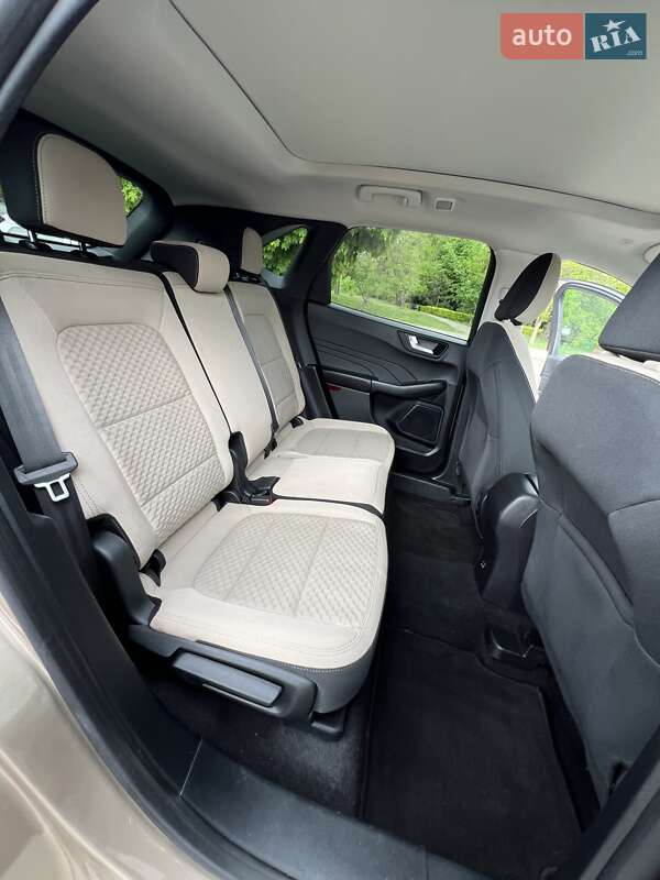 Внедорожник / Кроссовер Ford Escape 2021 в Харькове