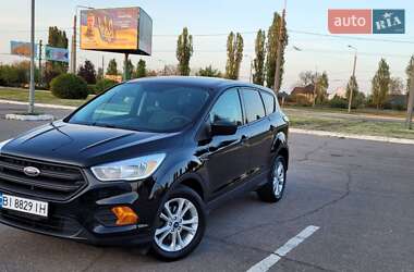 Внедорожник / Кроссовер Ford Escape 2017 в Кременчуге