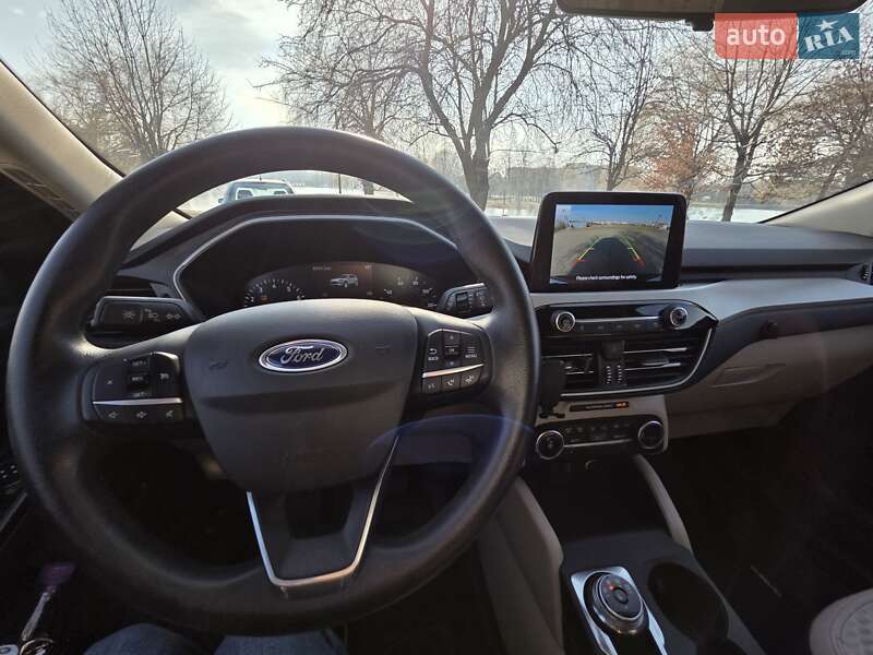 Позашляховик / Кросовер Ford Escape 2020 в Коломиї