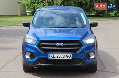 Позашляховик / Кросовер Ford Escape 2019 в 