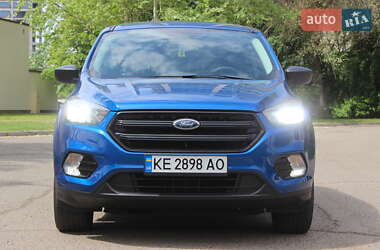 Позашляховик / Кросовер Ford Escape 2019 в 
