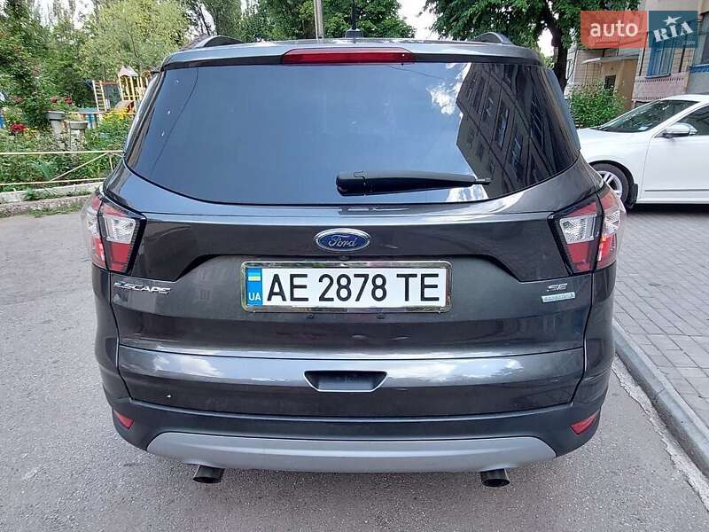 Внедорожник / Кроссовер Ford Escape 2018 в Львове
