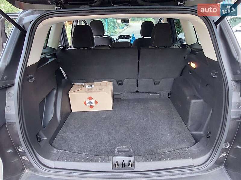 Внедорожник / Кроссовер Ford Escape 2018 в Львове