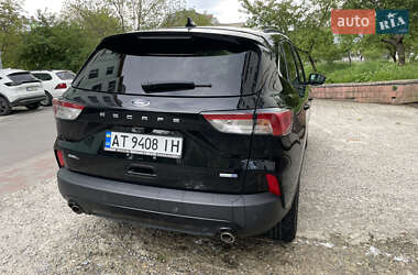 Внедорожник / Кроссовер Ford Escape 2019 в 