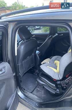 Позашляховик / Кросовер Ford Escape 2019 в 