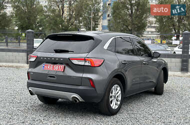 Внедорожник / Кроссовер Ford Escape 2022 в 