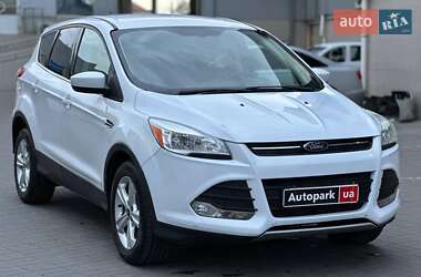 Внедорожник / Кроссовер Ford Escape 2015 в 