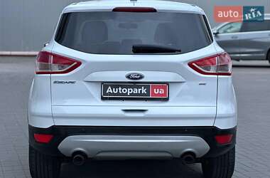 Внедорожник / Кроссовер Ford Escape 2015 в 