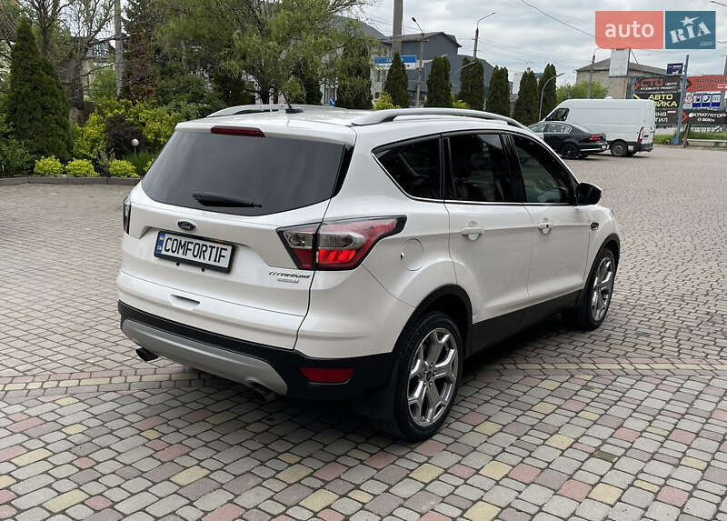 Позашляховик / Кросовер Ford Escape 2017 в Івано-Франківську