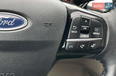Внедорожник / Кроссовер Ford Escape 2021 в 