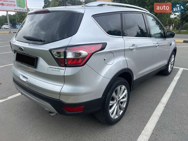 Внедорожник / Кроссовер Ford Escape 2017 в Киеве