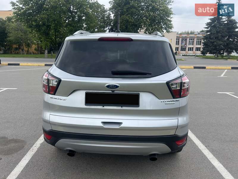 Внедорожник / Кроссовер Ford Escape 2017 в Киеве