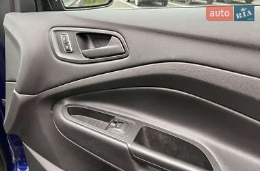 Внедорожник / Кроссовер Ford Escape 2014 в 