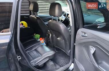 Внедорожник / Кроссовер Ford Escape 2015 в 